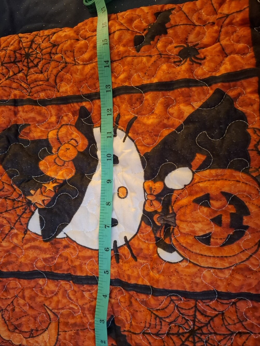 Hello Kitty Orange and Black Quilted Halloween Tote - Picture 3 of 5